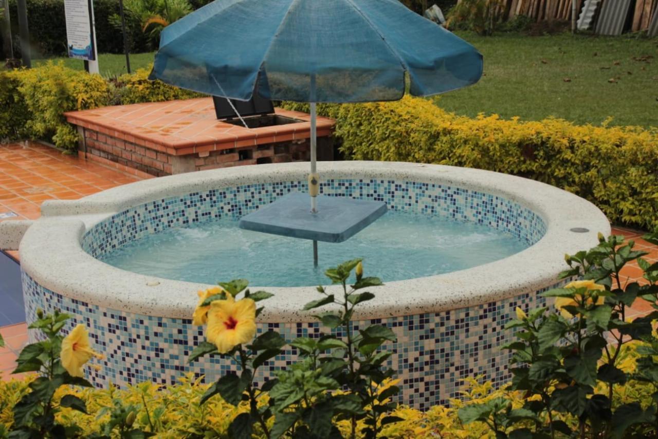 Finca Hotel El Diamante Calarcá 外观 照片