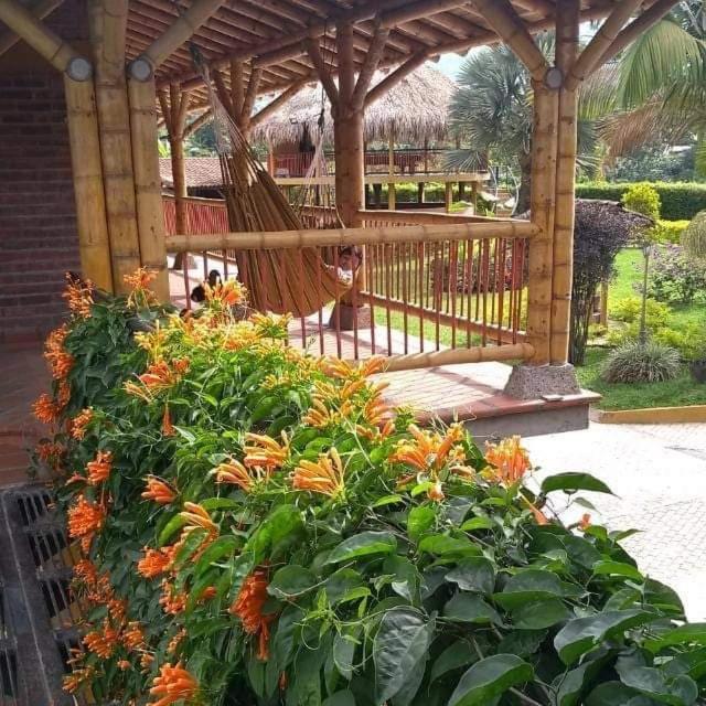 Finca Hotel El Diamante Calarcá 外观 照片