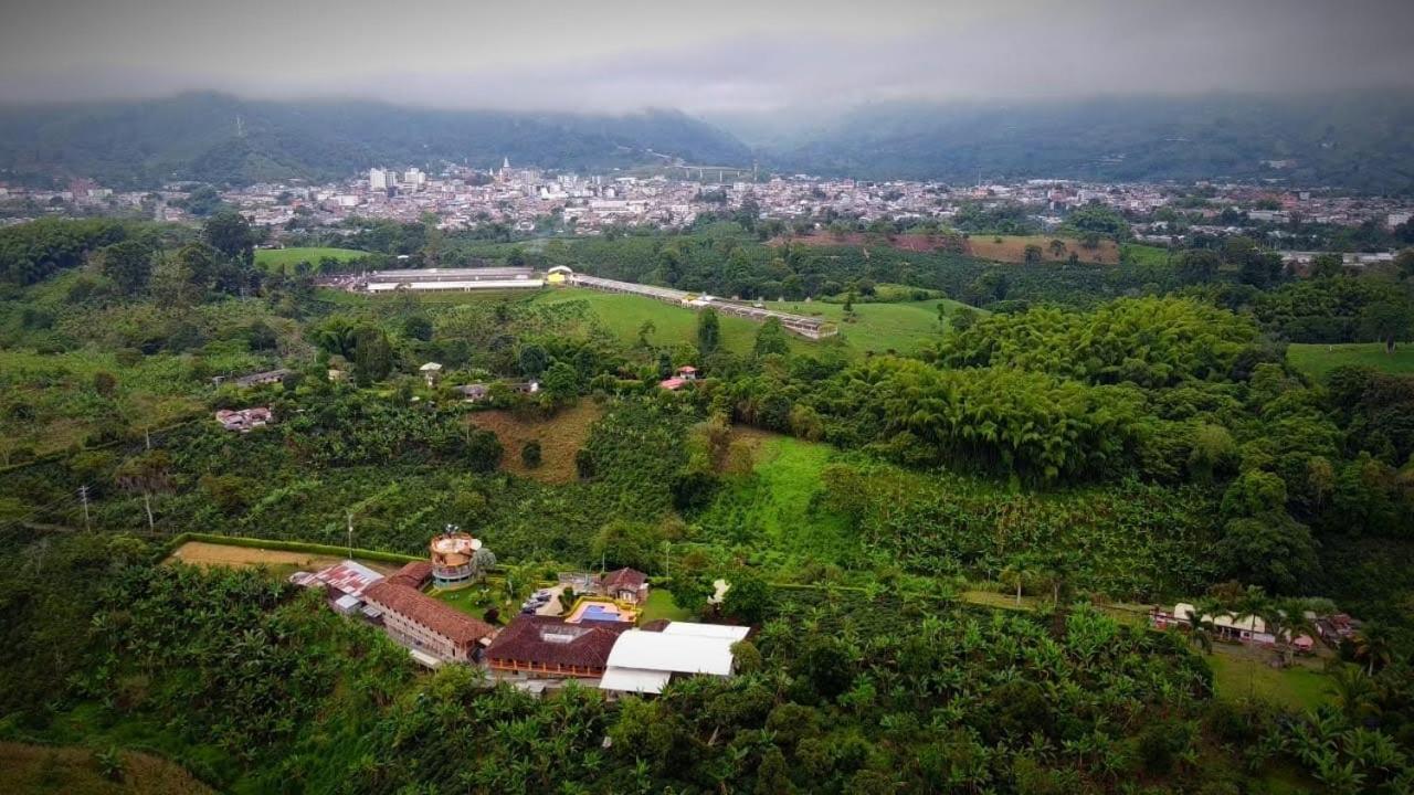 Finca Hotel El Diamante Calarcá 外观 照片